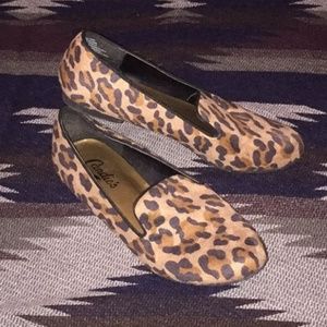 Stylish cheetah flats!!
